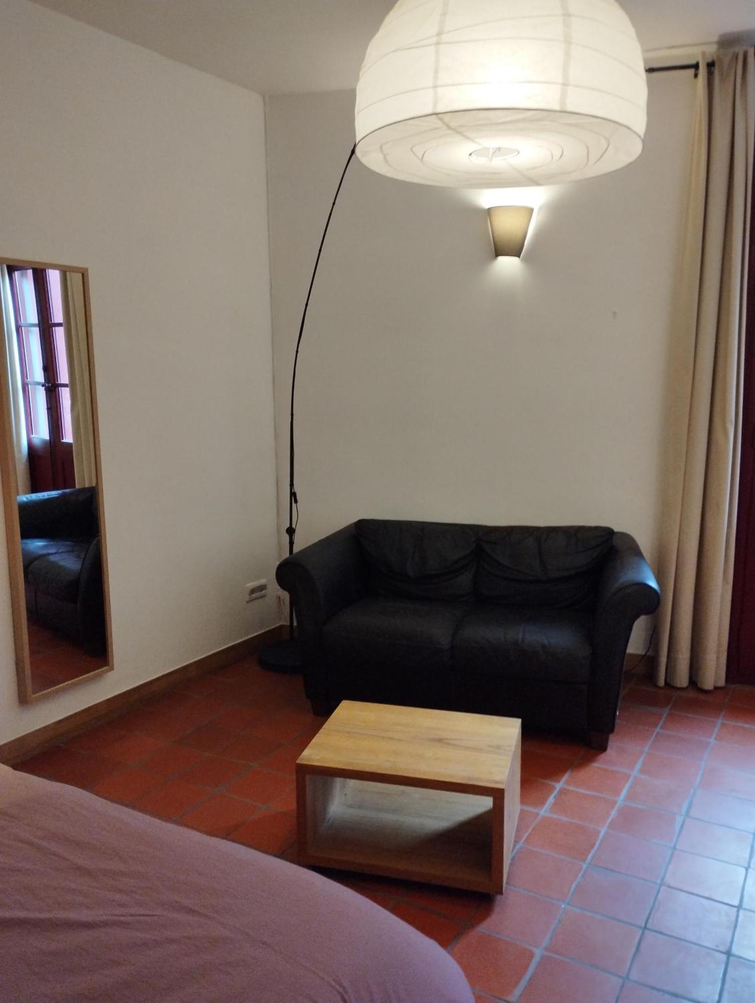 Les Studios De St Guilhem Saint-Guilhem-le-Desert Esterno foto